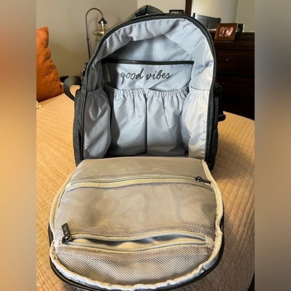 Itzy Ritzy Dream Backpack Diaper Bag & Pump Bag - Picture 5 of 6
